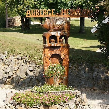 Auberge Du Herisson La Chaux-du-Dombief Экстерьер фото