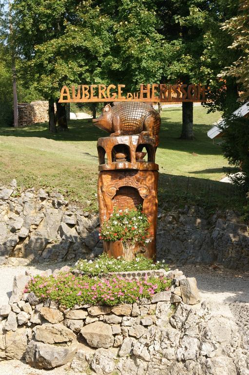 Auberge Du Herisson La Chaux-du-Dombief Экстерьер фото